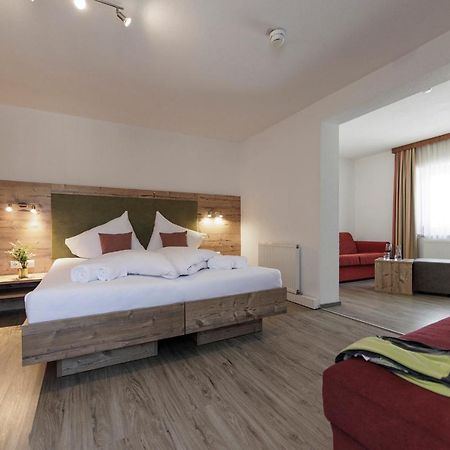 Hotel Neuwirt Mieming Extérieur photo